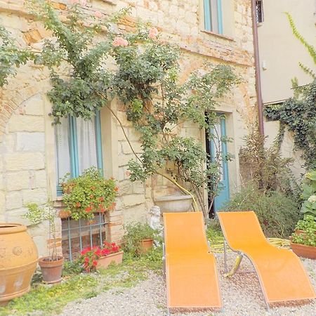 Benvenuti Altrove Bed & Breakfast Cella Monte Eksteriør bilde